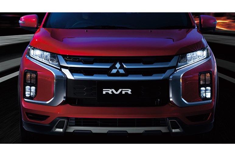 RVRの次期モデル？ 三菱がイケメン顔の新型コンパクトSUVを先行公開！