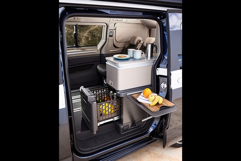 【ビンボー臭さゼロ】なVW製新型キャンパーの“デザイナーズ感”。日本メーカーも出してほしい