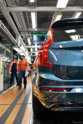 ボルボカーズ、ディーゼル車の生産を終了…2030年にEVメーカーへ