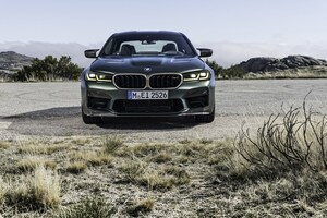 BMW M5に史上最強のパワーと軽量化を実現した「M5 CS」本国発表