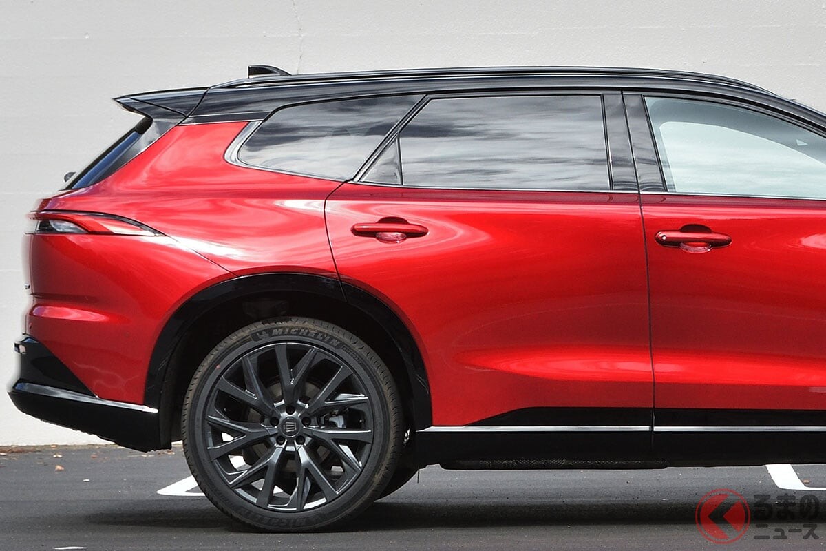 絶滅寸前の「国産ワゴン市場」にトヨタが新型「クラウンエステート」投入！ 「SUV」との融合で使い“勝手サイコー”！ やっぱりステーションワゴンが魅力たっぷりなワケ