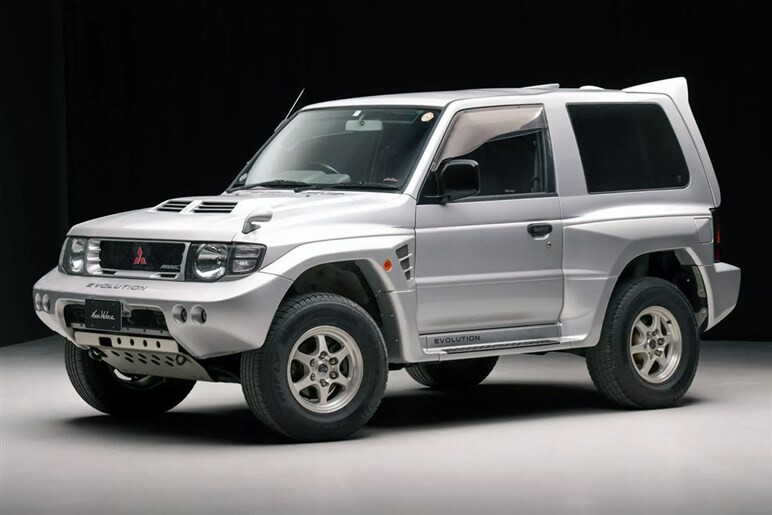 22万kmでも海外オークションで400万円超えた三菱「パジェロ エボ」。もし左ハンドルがあったらもっと高値になってたかも？