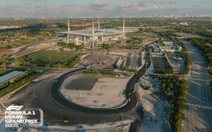 5月のF1マイアミGP初開催に向け、マイアミ・インターナショナル・オートドロームの建設作業が進行中