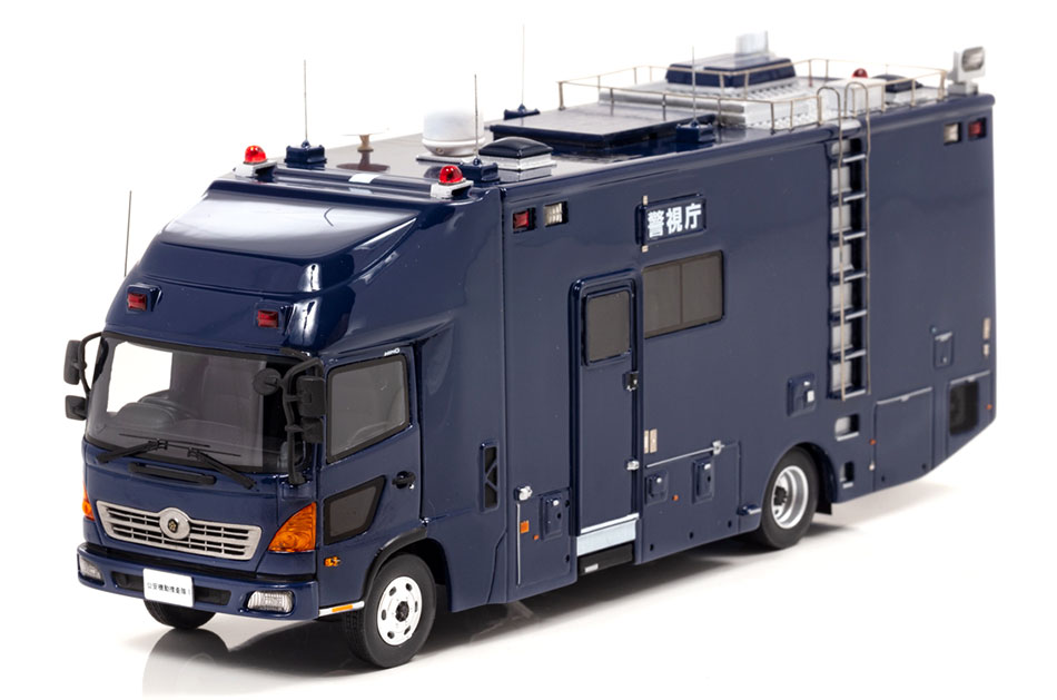 クラウン Gt Rパトカーに機動隊特殊車両まで マニアも絶句 ヨンサンミニカーの世界 ベストカーweb 自動車情報サイト 新車 中古車 Carview