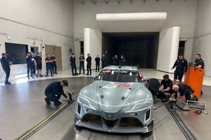 RSC新王者がスープラ・スーパーカーに初試乗。北米ウインドシアでは3車の風洞試験が完了