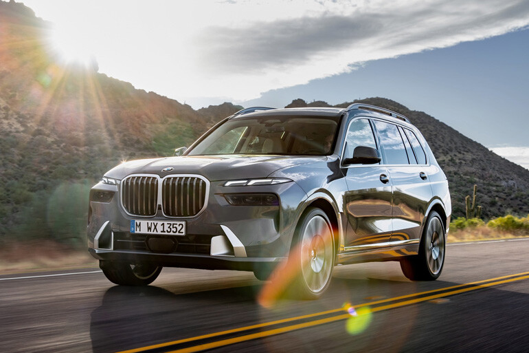 BMWがハンズ・オフの渋滞運転支援機能を搭載したラグジュアリーSUV「X7」の最新モデルを発売