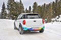 MINI雪上試乗会を報告 クロスオーバーJCWも