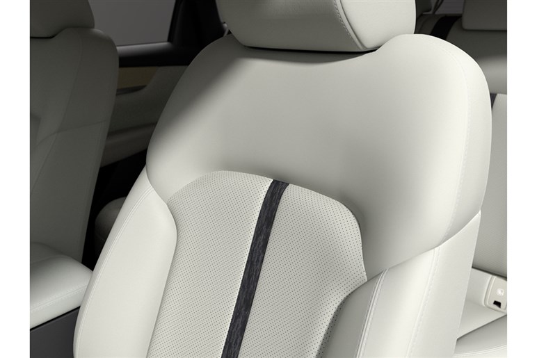 【ジャパンタクシーにも台数負け】マツダ渾身の「CX-60」今年大苦戦のワケ。切り札はあるか？