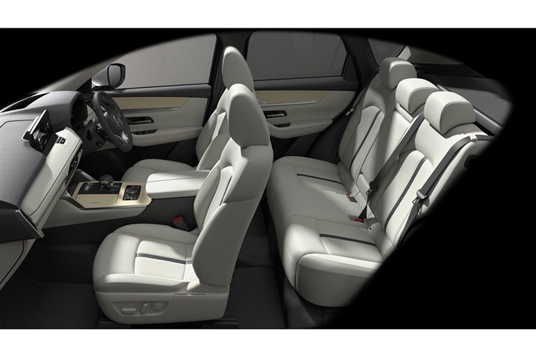 【ジャパンタクシーにも台数負け】マツダ渾身の「CX-60」今年大苦戦のワケ。切り札はあるか？