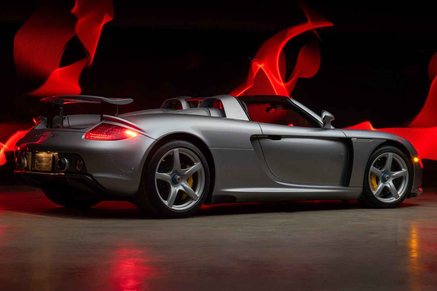 GATE  ポルシェ　カレラ 20年前の「ポルシェ」が2億円超えで落札!? 走行距離7400キロの