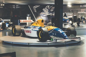 荘厳なホールに100台のお宝　ウィリアムズ・ヘリテージ・コレクション（1）　珍な6輪マシンも