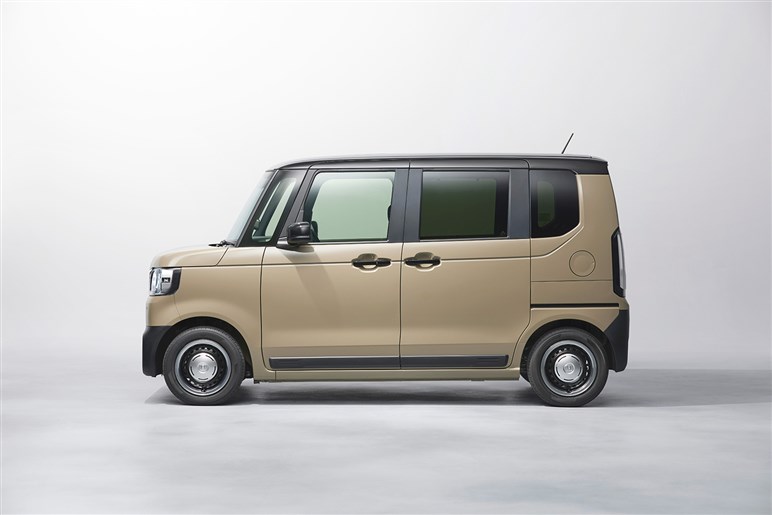 ホンダ「N-BOXジョイ」9月27日発売　他グレードやライバルの“アウトドア風モデル”と価格を比較してみた