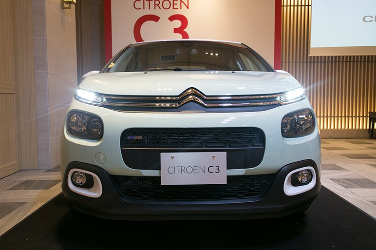 新型シトロエンC3発売。カクタス譲りのユニークなフレンチ・デザイン