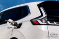 ホンダ、プラグイン充電機能を備えた新型燃料電池SUV「CR-V e:FCEV」を発表