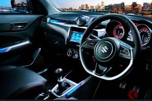 スズキ新「スイフトスポーツ」発売！ 「グラデーションカラー」のド派手内装＆「ブラック仕立て」の特別外装！ “専用ロゴ”もカッコイイ最後の集大成モデル「ZC33S ファイナルエディション」とは？