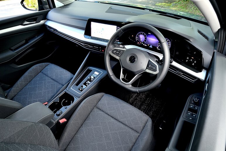 ゴルフのワゴン版、新型ヴァリアントはゴルフにマイルドな乗り心地と広い荷室が加わった無敵の実用車だった