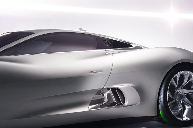 ジャガー「C-X75」とは? 公式フォト一挙公開！