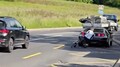 【クラッシュ！】ていうかハザードランプを点灯させて停車してたデロリアンに自転車が突っ込んだだけ　でも希少なデロリアンの修理代は高くつくよね？