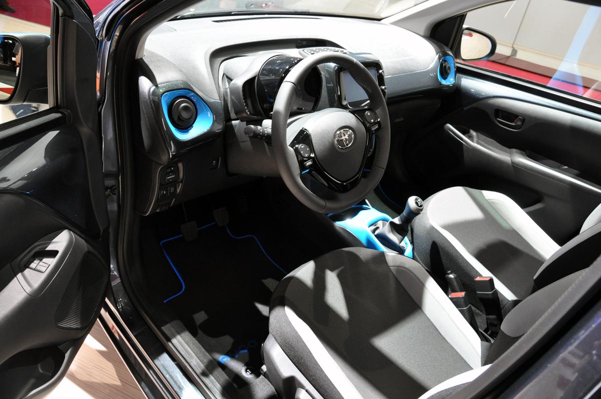 趣味性だけじゃなかった 日本と違ってヨーロッパや経済新興国では Mt車 がまだまだ人気なワケ Web Cartop 自動車情報サイト 新車 中古 車 Carview