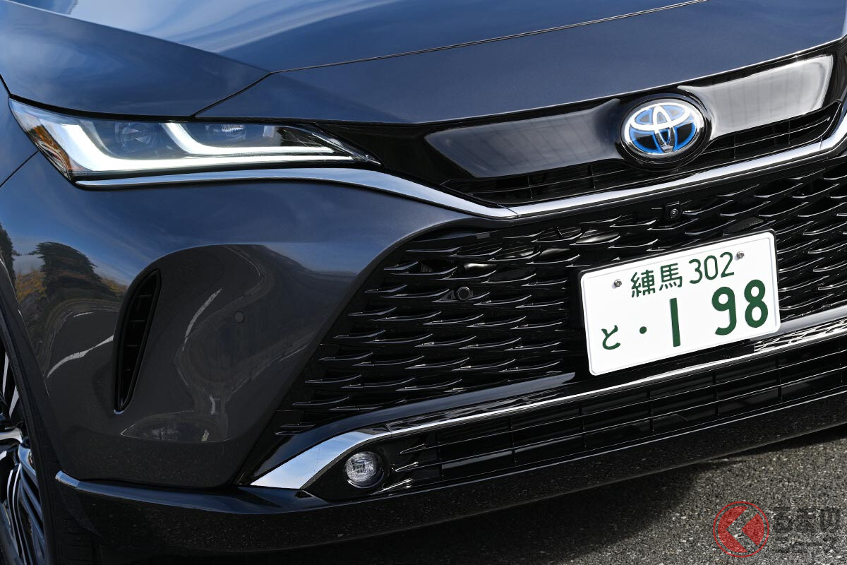 めちゃカッコいい！ トヨタ新型「ハリアーPHEV」加速スゴいとSNSで反響！ 普通のハリアーとどう違う？