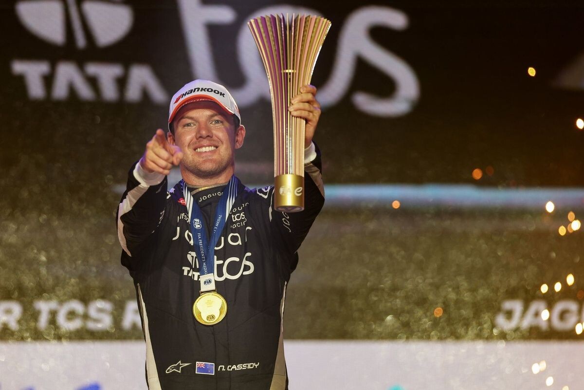 キャシディ、ジャガーでの最終2戦で連勝。日産はチーム＆マニュファクチャラータイトル逃す｜フォーミュラEロンドンE-Prix