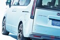 ホンダ「“新”ステップワゴン」発表！ 全長4.8m“カクカクボディ”がカッコいい「3列シートモデル」に精悍「アウトドアスタイル」も設定!? “SUVイメージ”の「スポーツミックス」仕様とは
