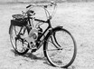 スズキが初めて発売した『量産型バイク』って何だか知ってる？【スズキのバイク今昔辞典 Vol.001／パワーフリー号（1952年）】