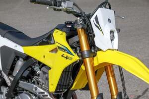 発売から1カ月　スズキ「DR-Z4S」＆「DR-Z4SM」販売店への反響は？　SNSでは大きな話題に