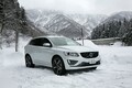 ボルボの最新ダブル過給エンジンのパワーは？　XC60 T6で雪道ドライブ