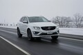ボルボの最新ダブル過給エンジンのパワーは？　XC60 T6で雪道ドライブ