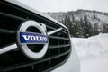 ボルボの最新ダブル過給エンジンのパワーは？　XC60 T6で雪道ドライブ