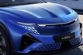 ブランド初のSUVは470馬力のハイパフォーマー！　アルピーヌのEV第２弾「A390」の実力はそんじょそこらのスポーツカーを軽々超えてきた