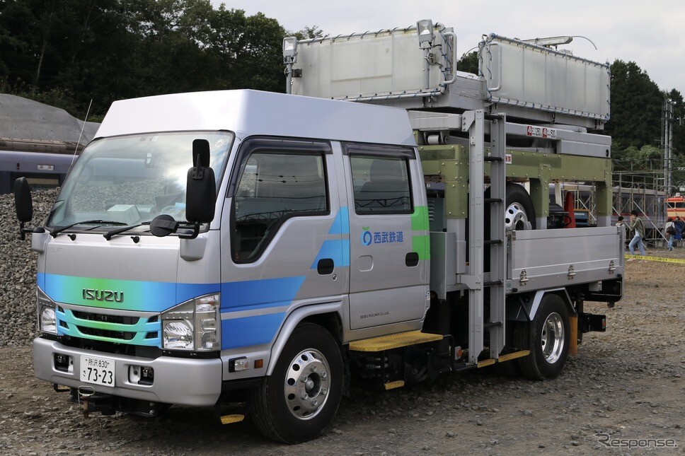 トラックの車体が浮いて回転、レールの上を走り出す！…西武・電車フェスタ2025で実演予定