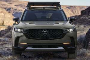 マツダにもロータリーHVなど電動化技術があるのにナゼ？　CX-50にトヨタのハイブリッドシステムを採用した理由