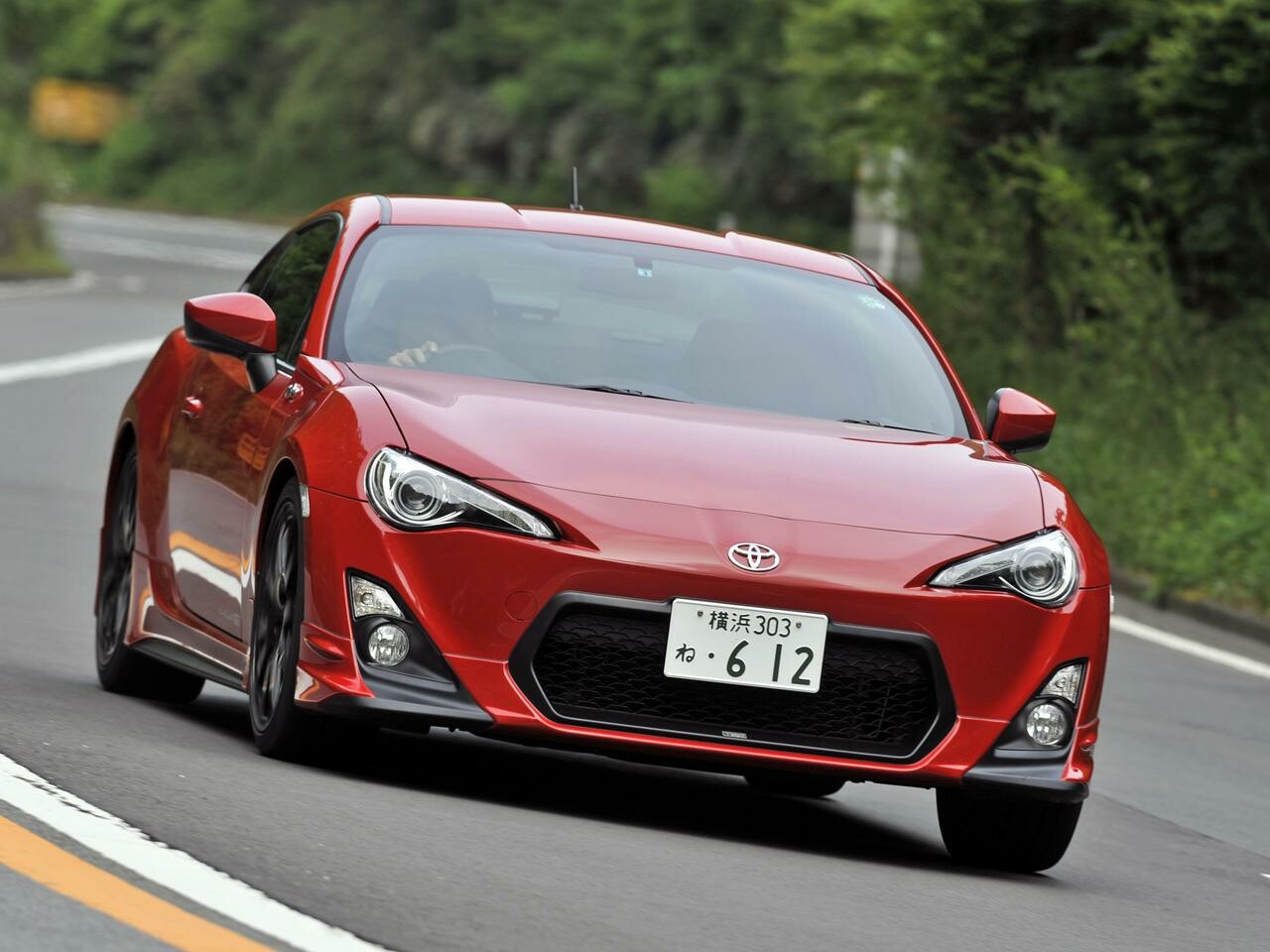 【10年ひと昔の新車】86 TRDパフォーマンスラインは、街乗りからサーキットまで走りのためにチューンされたクルマだった