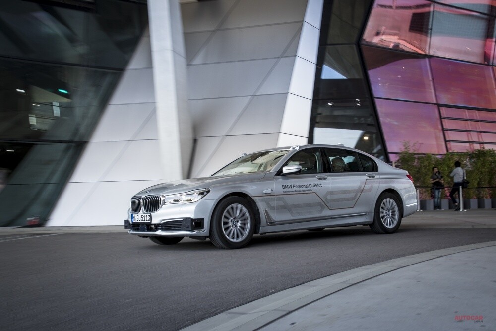 BMW自動運転レベル4実験車、日本初公開　「iネクスト」名義で挑戦　まずはレベル3実用化へ