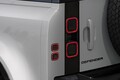 ランドローバー新型「ディフェンダー」2026年モデル、日本上陸！進化の全貌が明らかに