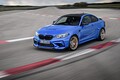 BMW M2に加わる頂点グレードのM2 CSはカーボンも多用しコンペティションの400万円高