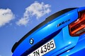 BMW M2に加わる頂点グレードのM2 CSはカーボンも多用しコンペティションの400万円高