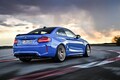 BMW M2に加わる頂点グレードのM2 CSはカーボンも多用しコンペティションの400万円高