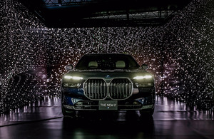 新型BMW 7シリーズ　サステナビリティとデジタルを両立した高級セダン