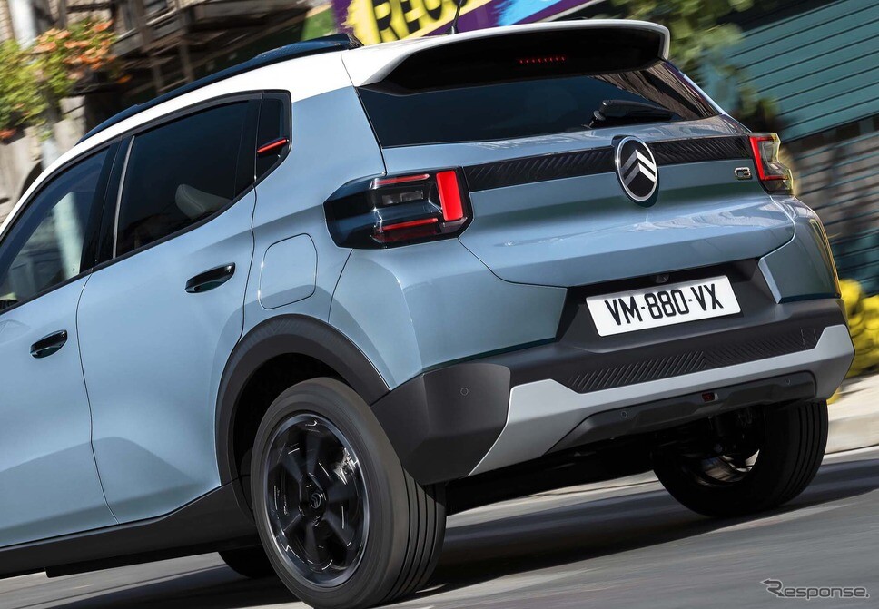 シトロエンの新型「C3ハイブリッド」日本導入へ！新デザインに「結構良い」と評価も、気になるのは価格？