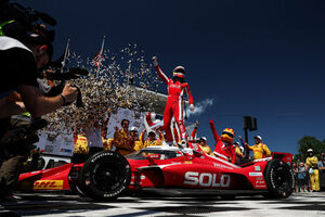 ホンダの快進撃止まず。パロウがロード・アメリカで僚友対決を制し今季6勝目／インディカー第9戦