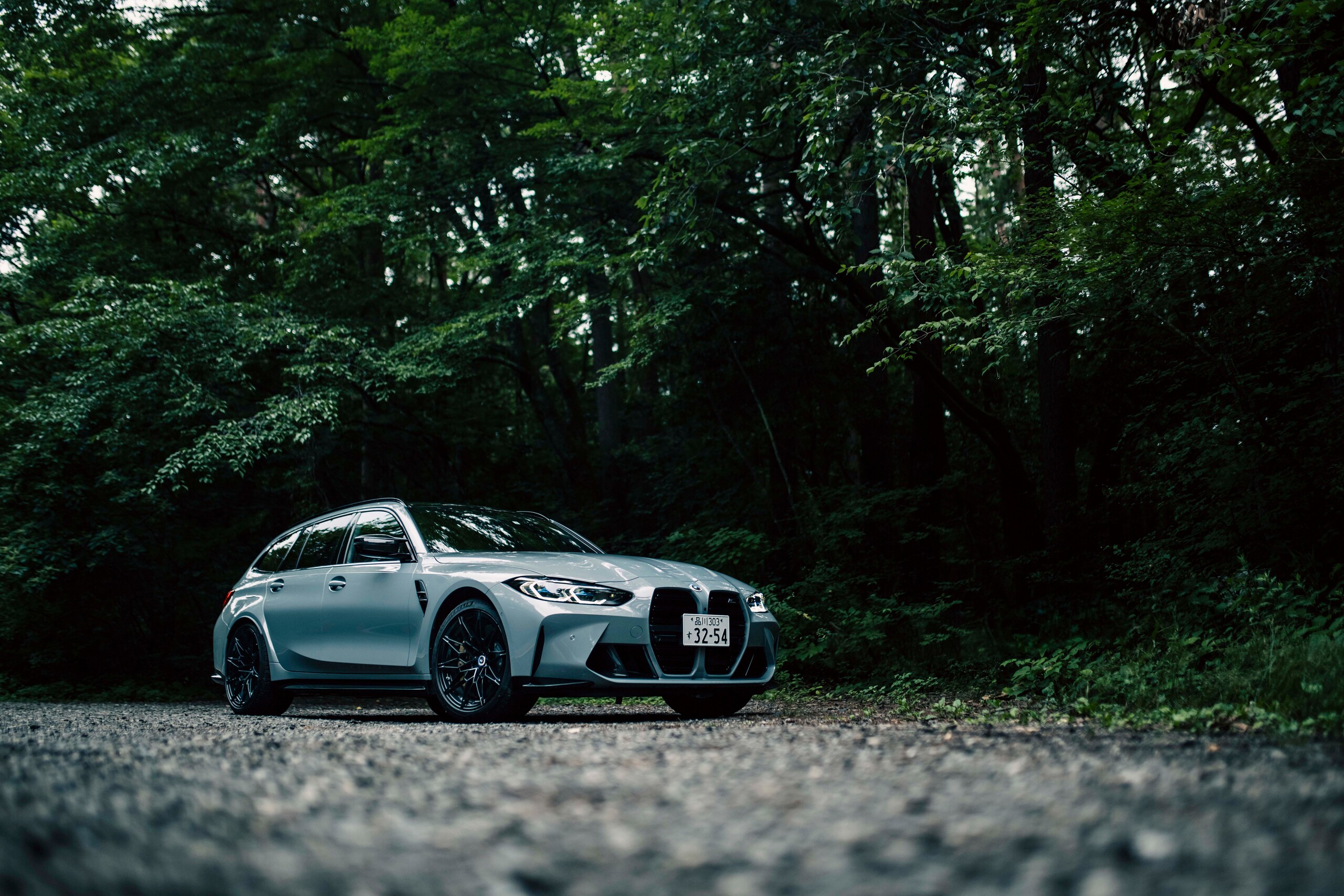 刺激的な走りと実用性の好バランス──新型BMW M3ツーリング試乗記
