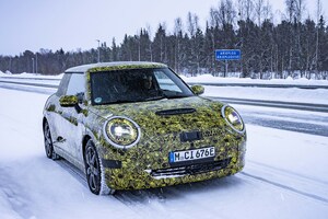 2023年に発売される次期型MINIのプロトタイプが公開される。主力はやはり電気自動車？