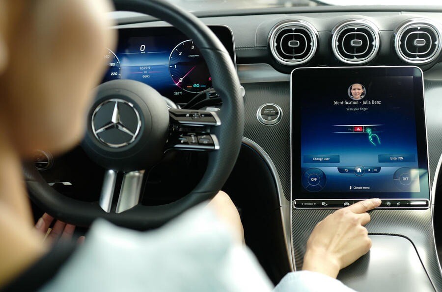 指紋認証で支払い自動化　メルセデス・ベンツ　車内デジタル決済「メルセデス・ペイ+」導入