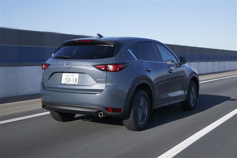 マツダ Cx 5が小変更 ディーゼルの出力向上やペダルの踏力調整 センター画面の大型化など Carview 自動車情報サイト 新車 中古車 Carview