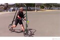 まるで「無限ジップライン」!?　「無重力ランニング革命」がコンセプトの自転車「GlideCycle」とは!!