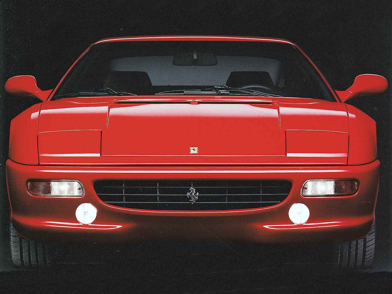 フェラーリ F355は新開発の5バルブV8 DOHCを搭載し、リッター