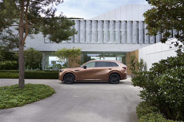 【実際どうなの？】マツダ「CX-80」オーナーの声…乗り心地は“かなり高評価”も、不満はデジタル機能に集中